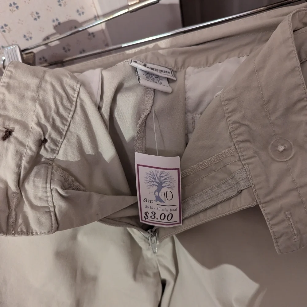 White Sierra 10 Bermuda Shorts Light Tan Women's Hiking Walking Outdoors